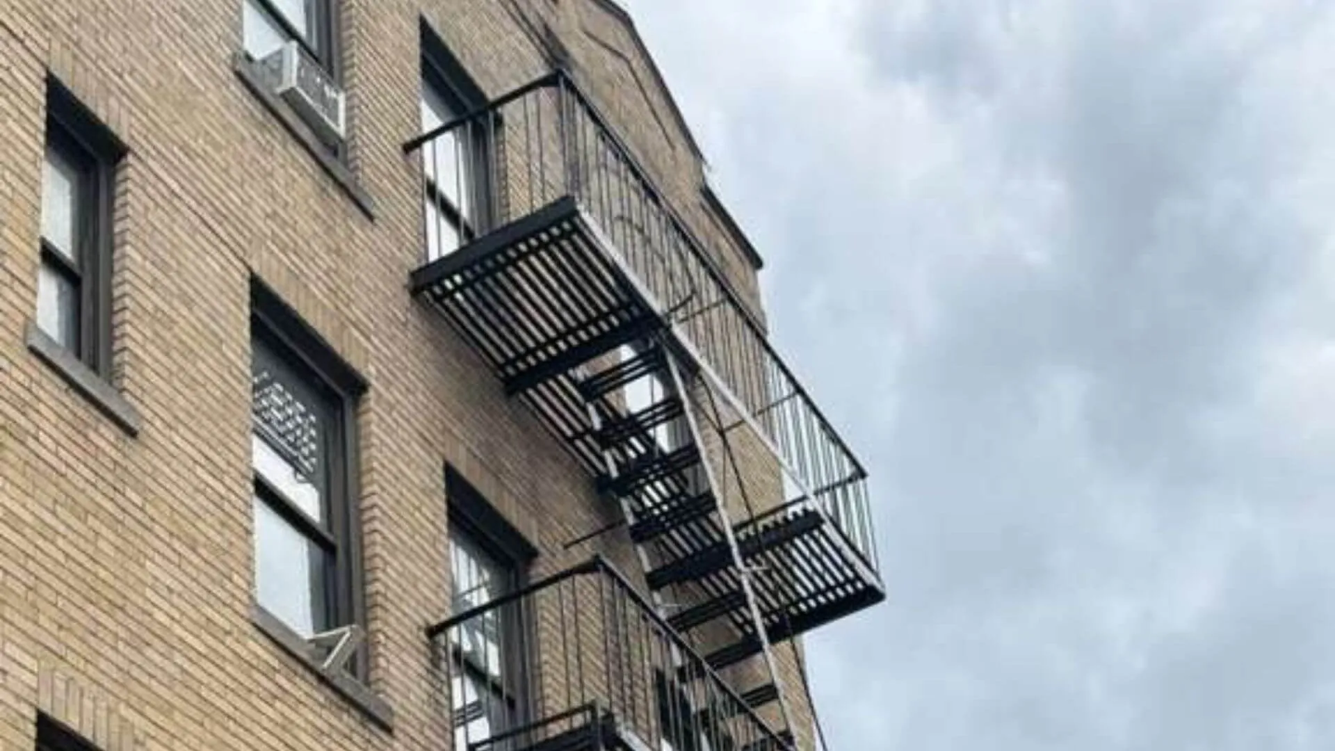 Professional DOB violation removal service in NYC for residential and commercial buildings